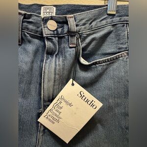 Toteme Jeans Classic High Waisted Straight fit in Vintage Wash NWT Size 24